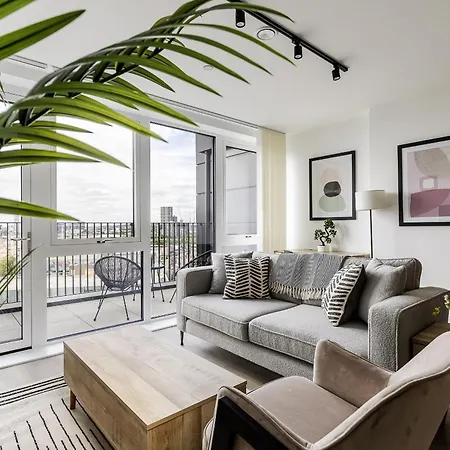 North Ken VIII - 2 Bedrooms - 2 Bathrooms - Balcony - Concierge